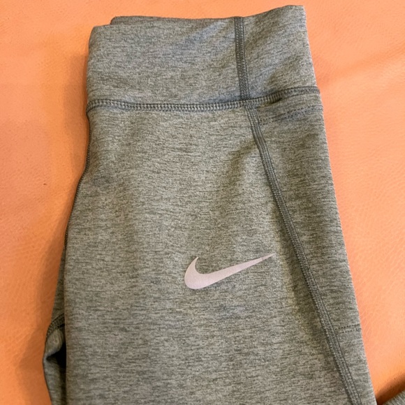 Nike Light Green Running Leggings - Picture 5 of 6